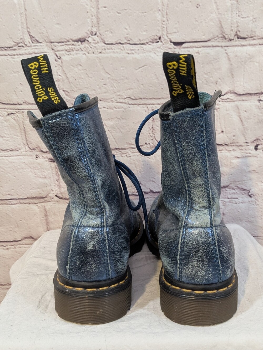 Dr. Martens Metallic Blue Leather - Picture 4 of 7